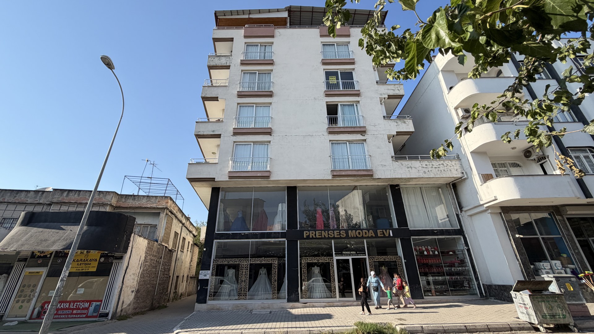 ŞAFAK/İstiklal Mahallesin’de (3+1-150m2) Satılık Daire 