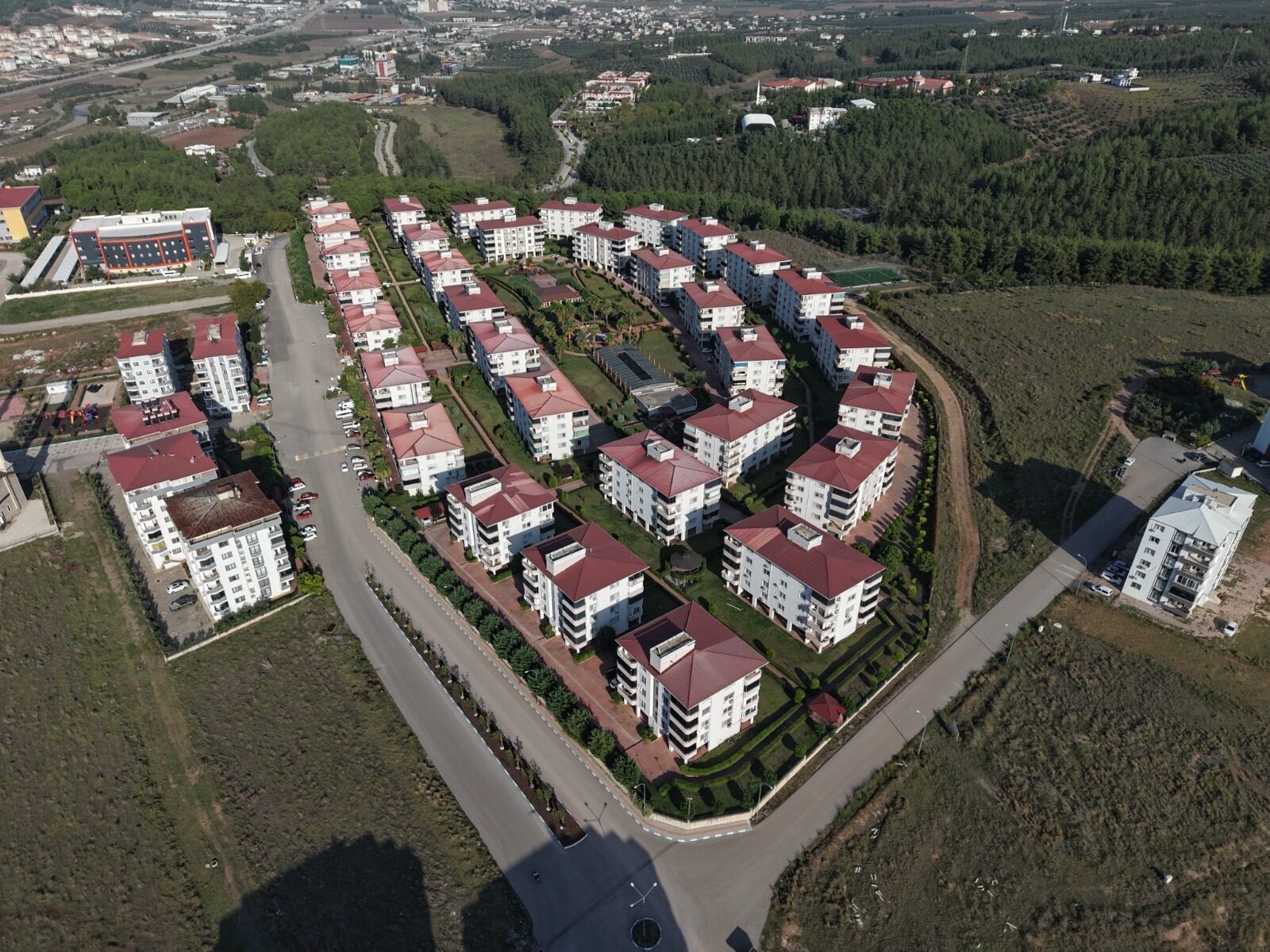 ŞAFAK/Çamlıkevler’de (3+1-160m2) Satılık Daire